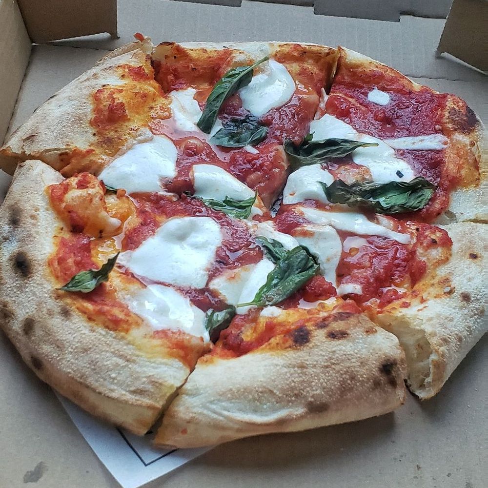 Barra de Pan - Margherita pizza made in brick oven - Mexican Near Me - Corona, California