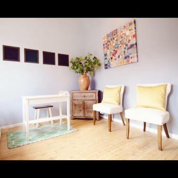 Llonna Burbidge Massage - Lobby - Massage Therapy Near Me - Minneapolis, Minnesota Llonna Burbidge Massage - Lobby - Massage Therapy Near Me - Minneapolis, Minnesota