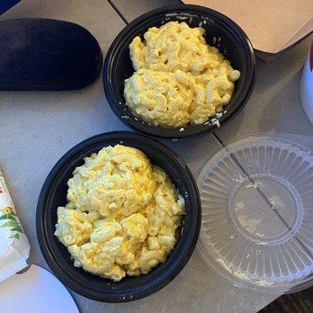 KFC - Mac and cheese that we ate with our hands. - Fast Food Near Me - Glendale, California