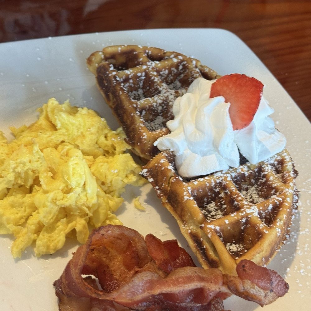 Roosters On The River - Kid's Waffles, Eggs, and Bacon - Breakfast & Brunch Near Me - Sacramento, California