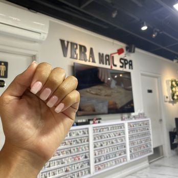 Vera Nail Spa - Kelly is the girl to go to for your Ombre needs - Nail Salons Near Me - Downey, California