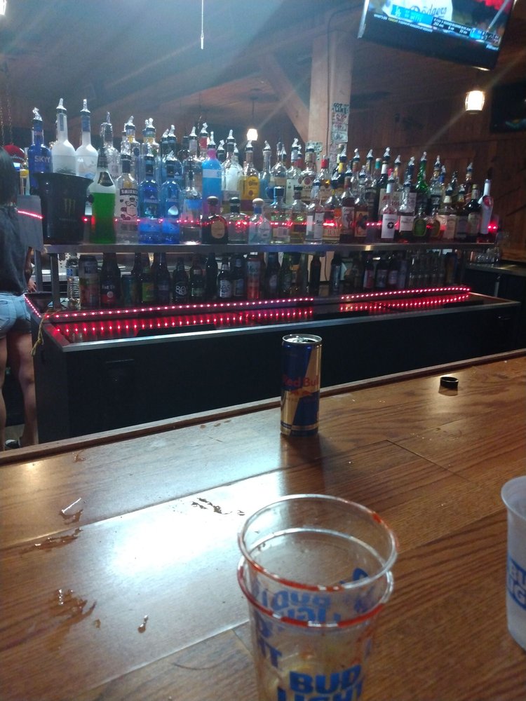 THE OLD RIVER MONTE CARLO 9750 Taft Hwy, Bakersfield, California