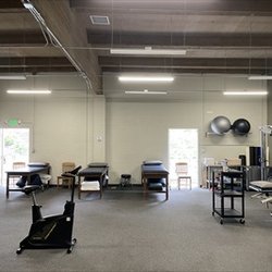 Select Physical Therapy - La Mesa