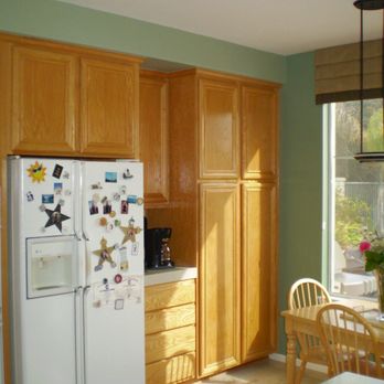 Kroc's Cabinet Finishes - BEFORE: Aged (yellowed) Clear Oak - Painters Near Me Kroc's Cabinet Finishes - BEFORE: Aged (yellowed) Clear Oak - Painters Near Me