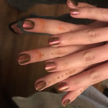 7Q Nails - Lovely chrome nails by Min. Absolutely perfect! Two toned, purple and green. - Nail Salons Near Me - Los Angeles, California 7Q Nails - Lovely chrome nails by Min. Absolutely perfect! Two toned, purple and green. - Nail Salons Near Me - Los Angeles, California