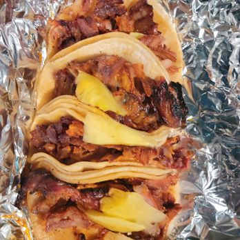 Super Tacos - 4 al pastor tacos with a 3 pieces of pineapple. And I didn't ask for it, which I liked. - Tacos Near Me - San Gabriel, California Super Tacos - 4 al pastor tacos with a 3 pieces of pineapple. And I didn't ask for it, which I liked. - Tacos Near Me - San Gabriel, California