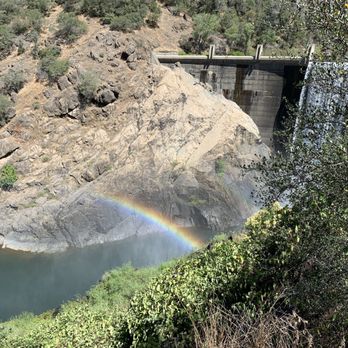 Lake Clementine - Lake Clementine dam - Lakes Near Me - Auburn, California