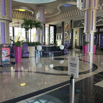 Riu Palace Peninsula - Hotels Near Me - Cancún, ROO