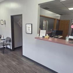 Downing Chiropractic Clinic - Front desk and lobby