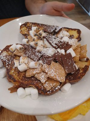 Bellas Restaurant by null