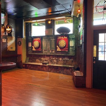 O'Mainnin's Pub & Grill - Bar Area - Pubs Near Me - Bristol, Tennessee O'Mainnin's Pub & Grill - Bar Area - Pubs Near Me - Bristol, Tennessee