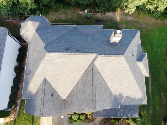 ER Roofing Specialist Logo