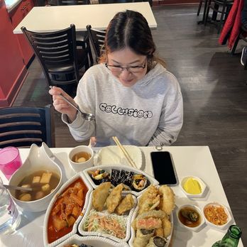 Red Holic - Sampler Platter, Fish Cake Soup - Korean Near Me - Annandale, Virginia