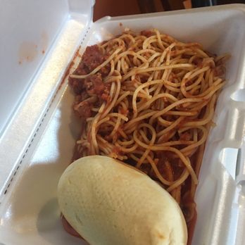 The Pasta House Co. - St. Peters - Spaghetti Bolognese (meat Sauce) and a roll Togo - Italian Near Me - St. Peters, Missouri