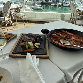 TORO Puerto Marina - Steak and veggies. Side dish with shrimp. - Mediterranean Near Me - Benalmádena, Massachusetts