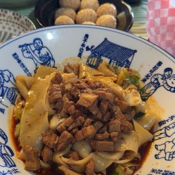 Fang's Noodle House - Spicy Stewed Pork Belly Dry Mix Noodles - Chinese Near Me - Kirkland, Washington Fang's Noodle House - Spicy Stewed Pork Belly Dry Mix Noodles - Chinese Near Me - Kirkland, Washington