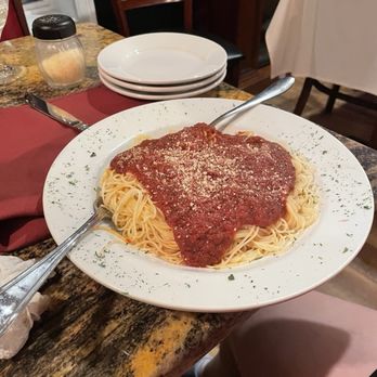 Railside Tavern - Marinara and sauce - American Near Me - Dayville, Connecticut Railside Tavern - Marinara and sauce - American Near Me - Dayville, Connecticut