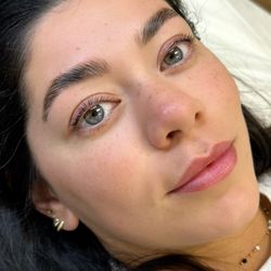 ZS Beauty Studio - Burgundy-coloured permanent lip make-up (once healed) Eyebrow lamination