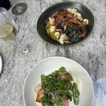 Frannie & The Fox - Market Catch Squid Ink Spaghettoni - Italian Near Me - Charleston, South Carolina Frannie & The Fox - Market Catch Squid Ink Spaghettoni - Italian Near Me - Charleston, South Carolina