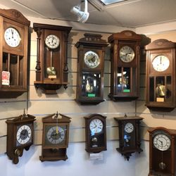 Time Zone - Antique clocks from 1800s fully restored