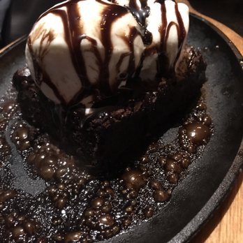 Showshaa - The Modern Taproom - Brownie Sizzler. - Tapas Bars Near Me - Surrey, British Columbia