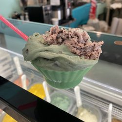 Stellas Gelato/Specialty Market