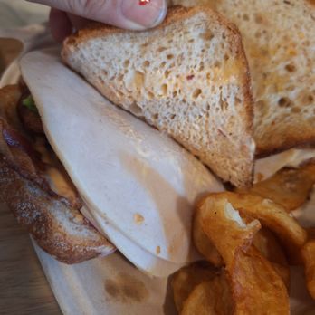 Wyld Pines Bar & Restaurant - This is absolutely disgusting. The "turkey" is Shiney and slimey. It would have been better if they had used hillshire farms lunch meat. - Pubs Near Me - Camas, Washington