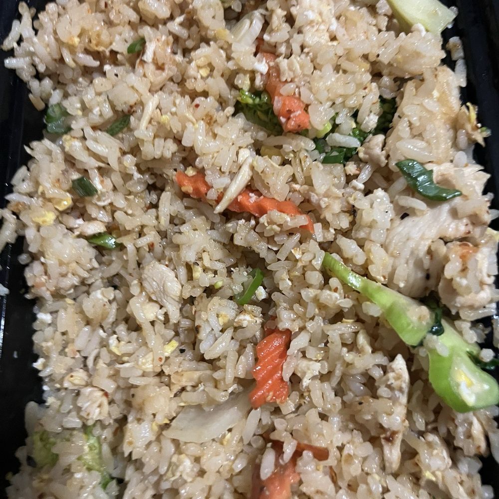Royal Taw Win Thai & Burmese Restaurant - Thai fried rice - Burmese Near Me - Denver, Colorado