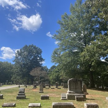 Cary's Hillcrest Cemetery - Funeral Services & Cemeteries Near Me - Cary, North Carolina Cary's Hillcrest Cemetery - Funeral Services & Cemeteries Near Me - Cary, North Carolina