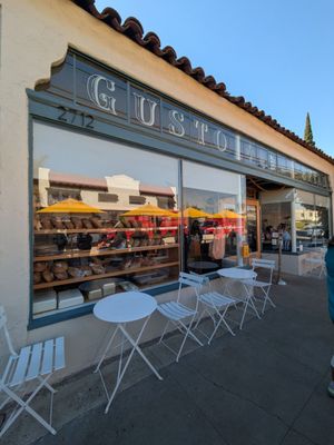 Gusto Bread by null