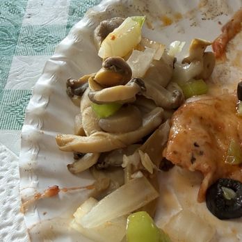 Diorio's Pizza - Slimy gross, canned mushrooms. - Pizza Near Me - Grand Junction, Colorado