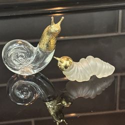 Out of the Past Collectibles - Antique perfume bottles