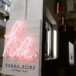 Happy Alley Coffee Bar - Entrance to Happy Alley