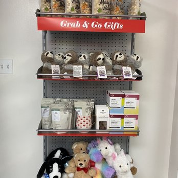 Edible Arrangements - a shelf of stuffed animals - Gift Shops Near Me - Honolulu, Hawaii Edible Arrangements - a shelf of stuffed animals - Gift Shops Near Me - Honolulu, Hawaii