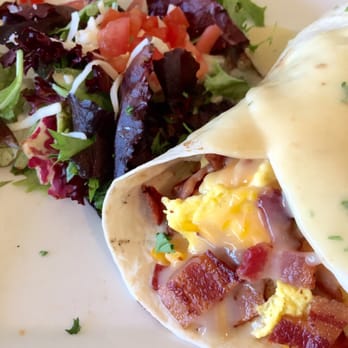 Starling Diner - Breakfast bundle :) , everything a breakfast/brunch should be in one plate :D - New American Near Me - Long Beach, California