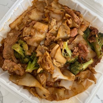 Sweet Mango - Beef Pad Se Ew Noodle, mushy and bland! No Gai Lan, you get cheap broccoli for $14. Pass - Burmese Near Me - San Jose, California Sweet Mango - Beef Pad Se Ew Noodle, mushy and bland! No Gai Lan, you get cheap broccoli for $14. Pass - Burmese Near Me - San Jose, California