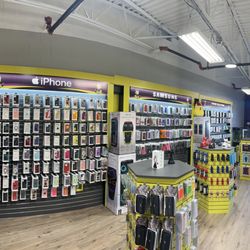 Winfield Wireless - Accessories in the lobby area