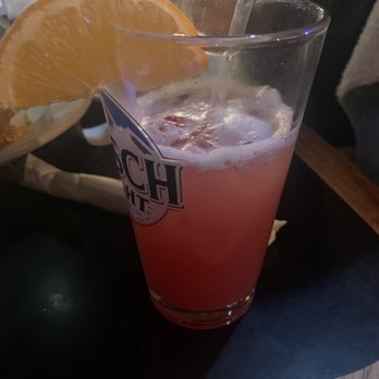 Hickory Tavern - Tavern Rum Punch - American Near Me - Charlotte, North Carolina Hickory Tavern - Tavern Rum Punch - American Near Me - Charlotte, North Carolina