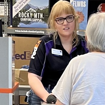 FedEx Office Print & Ship Center - Worst customer service. Had me waiting 10 minutes while she was talking to this person about personal life crap. - Printing Services Near Me - Chandler, Arizona FedEx Office Print & Ship Center - Worst customer service. Had me waiting 10 minutes while she was talking to this person about personal life crap. - Printing Services Near Me - Chandler, Arizona
