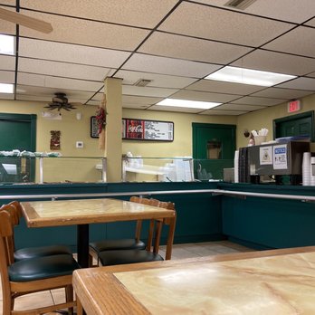 La Bamba - Plenty of comfortable seating available. - Spanish Near Me - Tampa, Florida