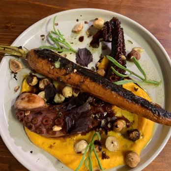 La Crique - Grilled octopus - Seafood Near Me - Biarritz, 64 La Crique - Grilled octopus - Seafood Near Me - Biarritz, 64