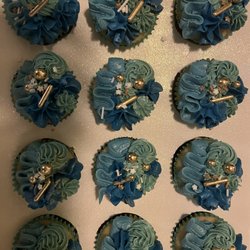 Izzy’s Sweets Boutique - Vanilla cupcakes starting at $40