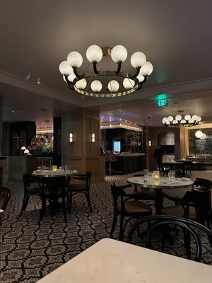 BISTRO DU JOUR by null