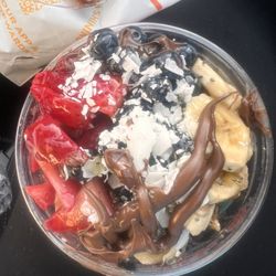 Tropical Smoothie Cafe - Nutella açaí bowl