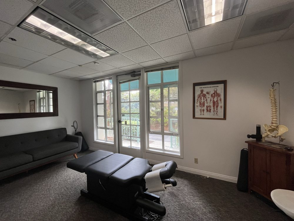 Ford Chiropractic & Sports Care Logo