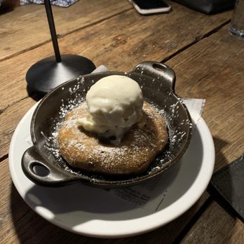Refinery Rooftop - TRADEMARK COOKIE SKILLET - Lounges Near Me - New York, New York