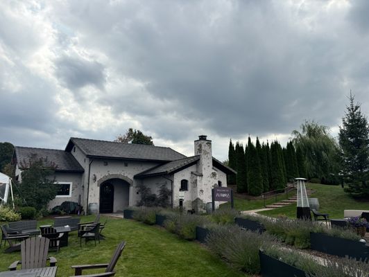 Aurora Cellars by null