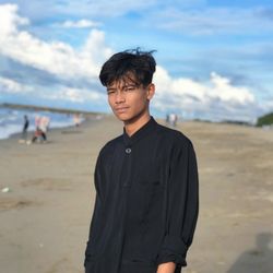 Bloor Street Fitness and Boxing - Saya ingin mengabadikan sebuah foto saya. Ketika berkunjung ke sebuah pantai yang ada di Aceh