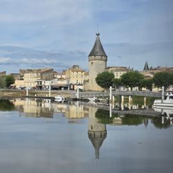 Commune de Libourne - Sail in to Libournes
