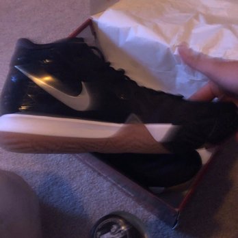 Foot Locker - Kyrie4 - Shoe Stores Near Me - Springfield, Virginia